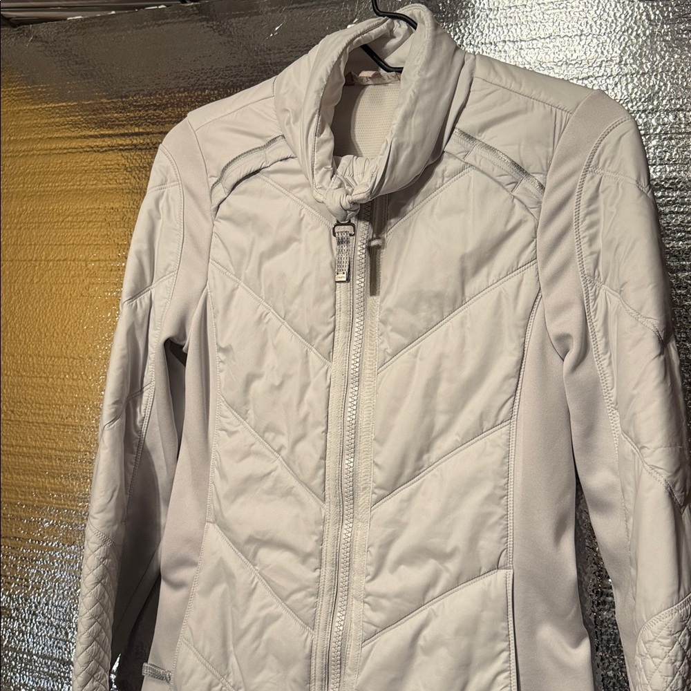 Athleta Primaloft Jacket. XS - Picture 3 of 13